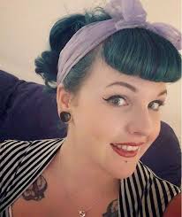 Taylor swift loves to wear retro hairstyles. 40 Pin Up Hairstyles For The Vintage Loving Girl