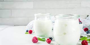 Jika kamu menggunakan masker yogurt setiap hari, bakteri penyebab jerawat akan hilang karena probiotiknya. 11 Manfaat Masker Yogurt Untuk Wajah Dan Cara Membuatnya