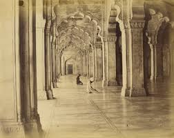 Bonhams : AGRA and FATEHPUR SIKRI A collection of upwards of 75 topographical and architectural views, particularly of the Taj Mahal, 1875 and later; and 26 others (101)