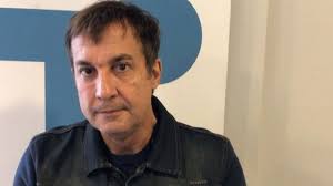 Los curiosos datos hicieron enfurecer a paulo vilouta que indignado se levantó de su lugar y quiso retirarse del piso. En Medio De Los Rumores De Su Partida De Intratables Paulo Vilouta Conto La Mejor Noticia Minuto Argentina