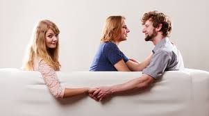 Aldatilan Kadin Ne Yapmali Online Psikolog Alkan Ozturk