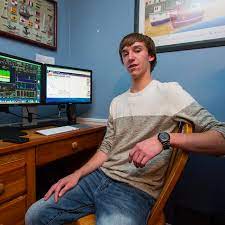 Some penny stocks, however, could be diamonds in the rough offering unparalleled profit potential. Don T Try This Meet The High Schooler Who Made 300k Trading Penny Stocks Under His Desk The Verge