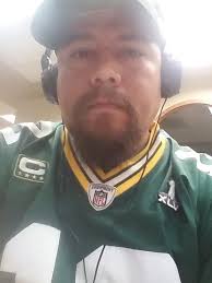 Robert Valero (@robpacker78)