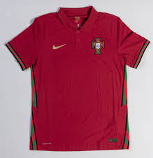Es gibt viele dinge, die portugals nationalmannschaft kennzeichnen. Portugal Authentic Em Trikot 2020 21