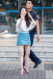 Fashion kids kpop fashion outfits iu fashion korean outfits asian fashion womens fashion fashion black korean airport fashion korean fashion winter. Iu Shows Her Visual S Versatility Through Her Casual Fashion