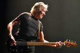 As i am banned by dave gilmour from posting on pink floyd's facebook page with its 30,000,000 subscribers, i am posting this announcement here today. Roger Waters Liefert Im Hallenstadion Ein Grosses Multimedia Spektakel