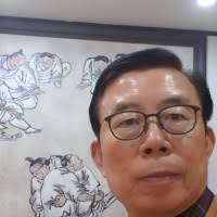 80+ "Dae Hwang" profiles