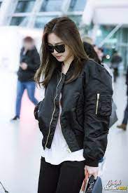 Apink will travel to hanoi, vietnam today to prepare for music bank in vietnam 2015 concert. Apink Naeun Airport Fashion Korean Airport Fashion Korean Fashion Fashion