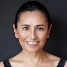 Let's show some appreciation to Lena Headey! The best actress