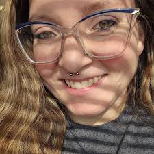 Who makes shirts with durable prints in Niles, Michigan?