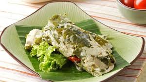 Bawang merah 5 bh laos 1 ptg bawang putih 2 siung kunyit 1/3 rsj ketumbar 1½ sdt salam. Resep Pepes Tahu Jamur Daun Melinjo Enak Menu Makan Siang Dari Olahan Tahu Yang Bikin Ketagihan Tribun Kaltim