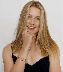 Belinda Blanchard's Instagram, Twitter & Facebook