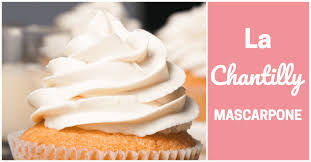 La Chantilly Mascarpone Legere Mais Qui Tient En 2020 Creme Mascarpone Pour Gateau Recette De Chantilly Recette Mascarpone