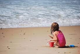File Child Playing In The Sand At Misquamicut Beach Jpg