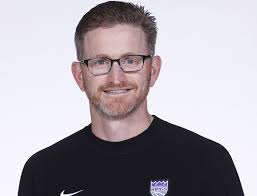 Utah targeting Kings' Wes Wilcox for men's basketball GM