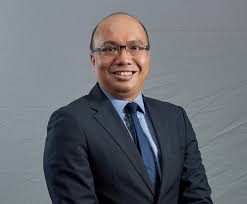 The board of directors is those elected people in the organization whose responsibility is to take the strategic decision for running the organization whether it's for the profitable cause or nonprofit organization. Cimb Group Names Dato Abdul Rahman Ahmad As New Gceo