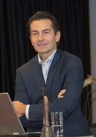 Jun 30, 2021 · schon länger wird spekuliert, die övp könnte roland weißmann ins rennen schicken. Pressearchiv Werberat