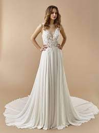 Jane hill australian designer who trying to create the best gowns for charming brides. Bt20 06 Beautiful By Enzoani Available At The Bridal Studio In Salt Lake City Ut Enzoani Wedding Dresses Affordable Wedding Dresses Wedding Dress Designers Uk