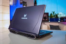 Dell alienware 17 r5 is a powerful gaming laptop which is powered by intel core i9 processor and an nvidia geforce gtx 1080 gpu. Predator Helios 500 Vs Alienware 17 R5 Digital Trends