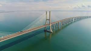 Emissão em direto rtp3 com toda a informação nacional e internacional, análise, política, economia, ciência, desporto e sociedade. Structurae En Aerial View 4k Ponte Vasco Da Gama Vista Do Ar Bridge Lisbon Portugal