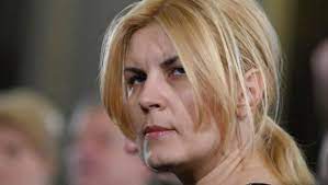Primul copil al elenei udrea va purta numele eva maria, după condamnată definitiv la 6 ani de închisoare cu executare în dosarul „gala bute, elena udrea a fugit în costa rica încă de la începutul anului, când încă nu își. CaÅ£i Ani De PuscÄrie Prezic Astrele Pentru Elena Udrea Cel Mai Terminat Om De Pe PlanetÄ Obiectiv Info