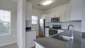 We offer convenient, modern apartment living options in alexandria, va near washington, d.c. Reserve At Potomac Yard Apartments In Alexandria 3700 Richmond Hwy Equityapartments Com