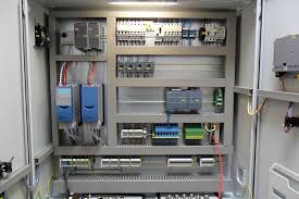 Safety is the #1 concern for swimming pool builders when they are performing any type of electrical work to the pool. Swimming Pool Lifting Floor Control