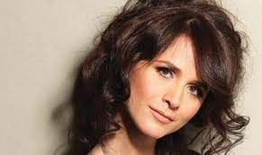 Madalina manole — potcovarul 02:02. Ce A FÄƒcut MÄƒdÄƒlina Manole Cu Doar Cateva Ore Inainte SÄƒ Fie GÄƒsitÄƒ MoartÄƒ Nimeni Nu Se AÈ™tepta La Asta Impact