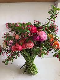Arrange your flowers, one stem at a time. 4 Week Summer Bouquet Subscription Floralora Flowers