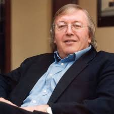 Paul Preston: "La derecha fomenta la conspiranoia para no perder sus  privilegios"