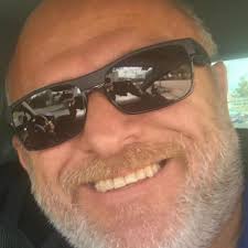 Hello, I'm looking for an Edge 88" cowl. If anyone knows how i could get  one, i'm in France. Thanks