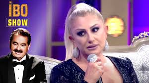 Fakat bu evliliği iki yılın sonunda bitmiştir. Muazzez Ersoy Neden Ismini Degistirdi Ibo Show 2020 11 Bolum Youtube