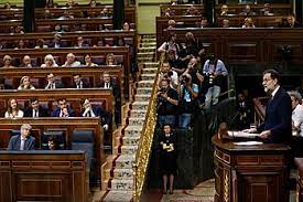 Al aprobarse la moción de censura, de acuerdo con el artículo 114.2 de la constitución, el gobierno de mariano rajoy debe presentar su dimisión al rey, quien nombrará nuevo presidente a pedro. 2017 Vote Of No Confidence In The Government Of Mariano Rajoy Wikipedia