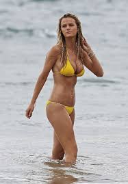aol style news trends and advice brooklyn decker celebrity beach body yellow bikini