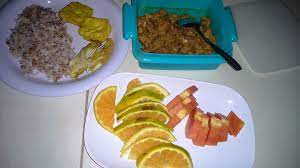 Menu Sahur Hari Ke 1 Nasi Beras Merah Tahu Goreng Dada Ayam Bakar Tempe Orek Dada Ayam Tempe Ayam