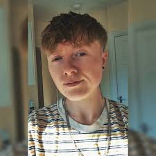 Hi everyone, is there a fancy dress theme this year xxx