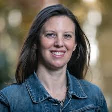 Kimberly Mcivor's Instagram, Twitter & Facebook