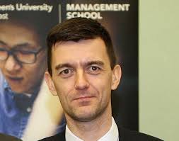 Dr Alan Hanna Wins Outstanding Leadership Award at QUB Staff Excellence  Awards