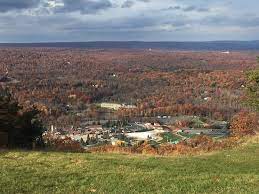 Cattell, being very fond of the view from the summit of camelback mountain, an knowing that many others shared his love for the area, constructed a stone cabin on the summit in 1908. Big Pocono In Early November 16 Picture Of Big Pocono State Park Tannersville Tripadvisor