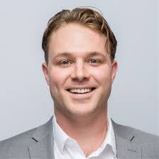 Kevin Bieksa rocking the Dougie Gilmours.