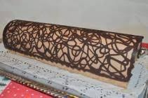 Comment Faire Un Decor Au Chocolat Pour Buche Martine L Au Buche Chocolat Comment Decor Fai Deco Chocolat Decoration Chocolat Recette Buche Chocolat