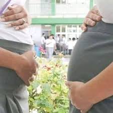 Otras niñas a mi edad // Yo...