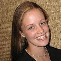 Paula Rizzo's Instagram, Twitter & Facebook