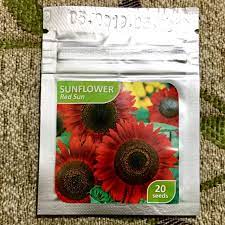 Misalnya bunga matahari adalah bunga berwarna oranye dan kuning, bunga mawar berwarna merah, serta bunga melati warnanya putih. Benih Bibit Bunga Matahari Sunflower Red Sun Warna Merah Jingga Shopee Indonesia