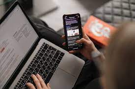 No, you cannot manipulate slot machines. Tricky Way To Cheat A Slot Machine With A Cell Phone World Magazine 2021