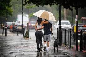 ‘Heavy thundery showers’ forecast for London this week