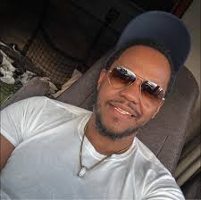 He'll break it down for ya, boy!! #Martin #dance