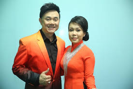 Việt hương sinh ra và lớn lên tại thành phố hồ chí minh. Hoai Linh Viá»‡t HÆ°Æ¡ng Khong Thá»ƒ Ä'i Cung Chuyáº¿n Bay Ä'Æ°a Cá»' Nghá»‡ SÄ© Chi Tai Vá» Má»¹ Tin Tá»©c Giáº£i Tri Thong Tin Sao Viá»‡t