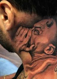 Tattoos Panosundaki Pin