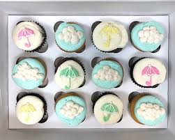 Because between all of the oohs and aahs and passing around of monogrammed onesies, southern ladies want some sugar. Baby Shower Cupcakes Classy Girl Cupcakes